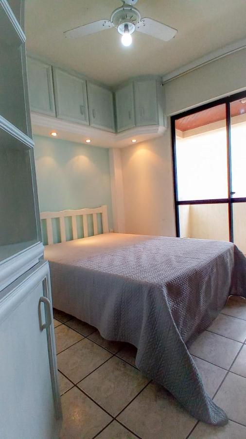 03 Quartos, 50mt Mar, Em *