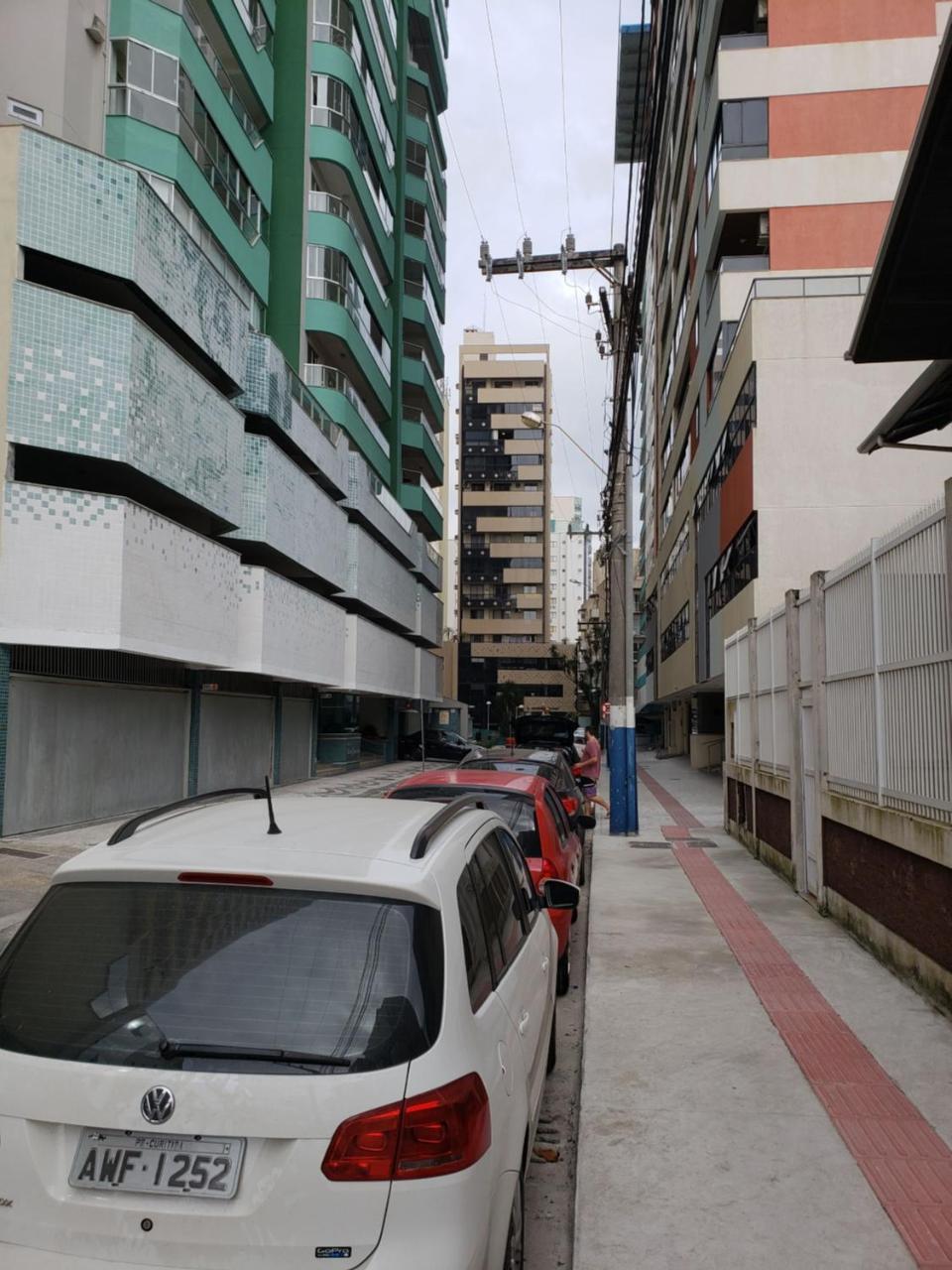 03 Quartos, 50mt Mar, Em Apartamento